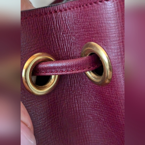 Cartier Red Must de Cartier Leather bucket Draw string bag - Picture 4 of 11